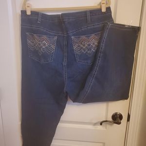 Denim plus sized peddle pushers / Capri cut